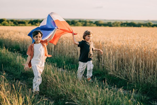 How to experience traditional Welsh music in Cardiff?